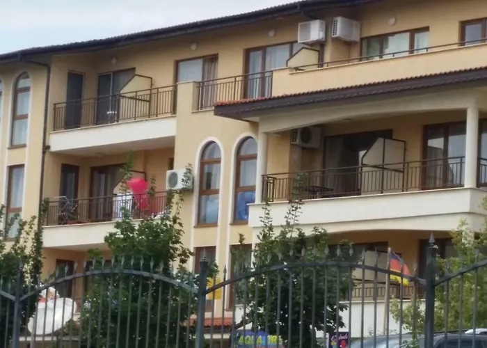 Aqua Dreams - New Wifi Apartment