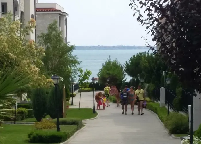 Aqua Dreams - New Wifi Apartment